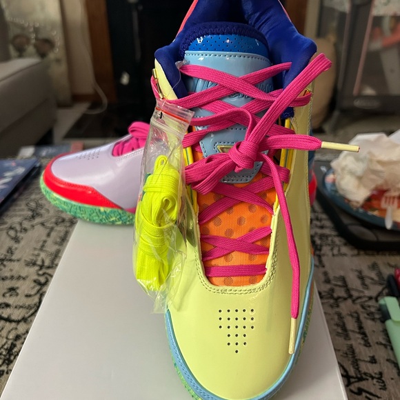 ZM Lebron NXXT GEN AMPD IPS - Picture 8 of 12